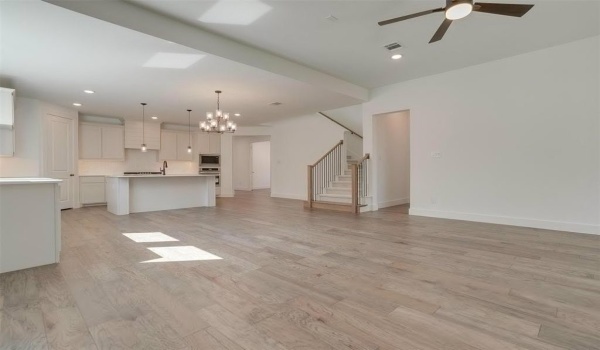 137 Paxton Circle, Arlington, TX 76013, 4 Bedrooms Bedrooms, ,3 BathroomsBathrooms,Residential,For Sale,137 Paxton Circle,20783172