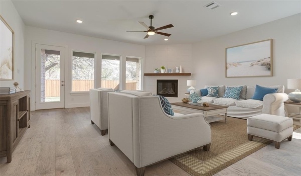 137 Paxton Circle, Arlington, TX 76013, 4 Bedrooms Bedrooms, ,3 BathroomsBathrooms,Residential,For Sale,137 Paxton Circle,20783172