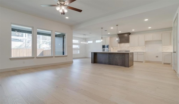 141 Paxton Circle, Arlington, TX 76013, 4 Bedrooms Bedrooms, ,3 BathroomsBathrooms,Residential,For Sale,141 Paxton Circle,20783219