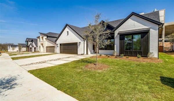 141 Paxton Circle, Arlington, TX 76013, 4 Bedrooms Bedrooms, ,3 BathroomsBathrooms,Residential,For Sale,141 Paxton Circle,20783219