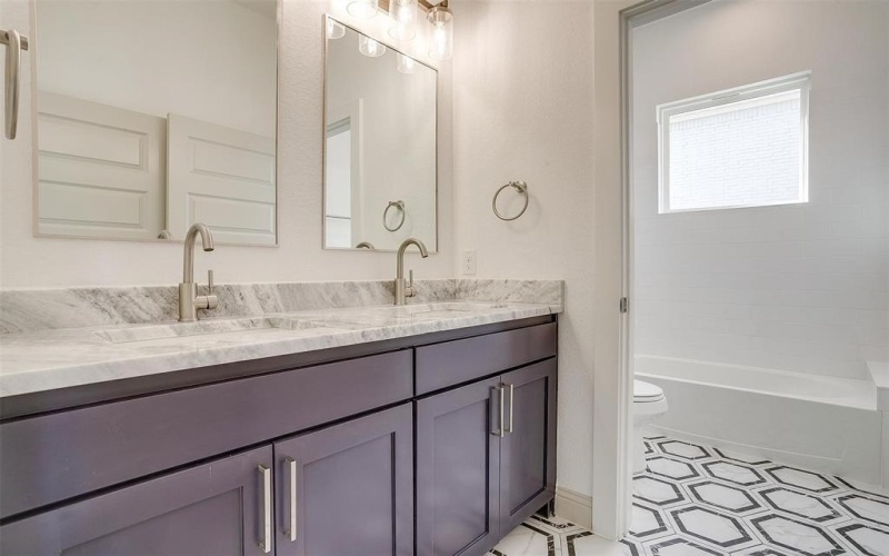 9077 Quarry Hill Court, Fort Worth, TX 76179, 4 Bedrooms Bedrooms, ,3 BathroomsBathrooms,Residential,For Sale,9077 Quarry Hill Court,20783231