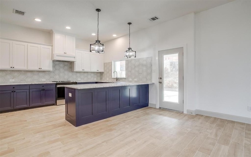 9077 Quarry Hill Court, Fort Worth, TX 76179, 4 Bedrooms Bedrooms, ,3 BathroomsBathrooms,Residential,For Sale,9077 Quarry Hill Court,20783231