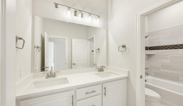 302 Kettlewood Drive, Wylie, TX 75098, 3 Bedrooms Bedrooms, ,2 BathroomsBathrooms,Residential,For Sale,302 Kettlewood Drive,20783314