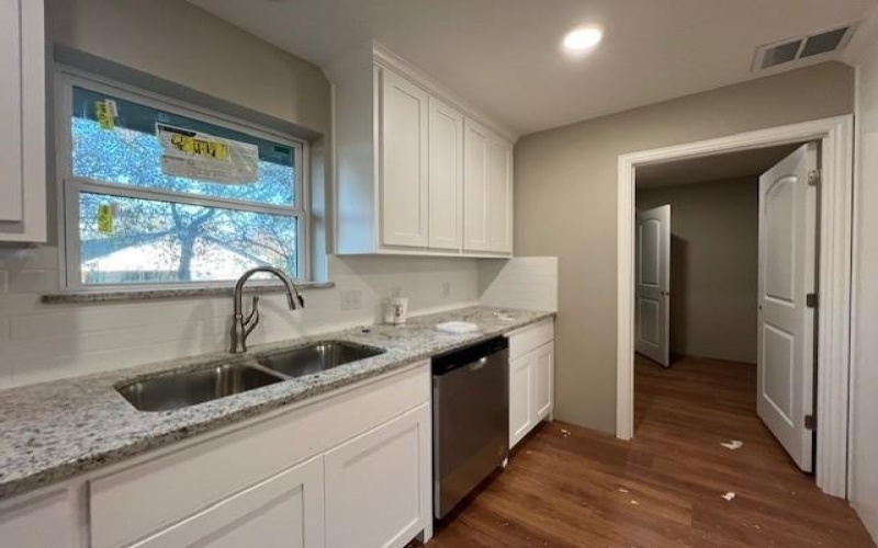 1210 S Travis Avenue, Denison, TX 75021, 3 Bedrooms Bedrooms, ,2 BathroomsBathrooms,Residential,For Sale,1210 S Travis Avenue,20783666