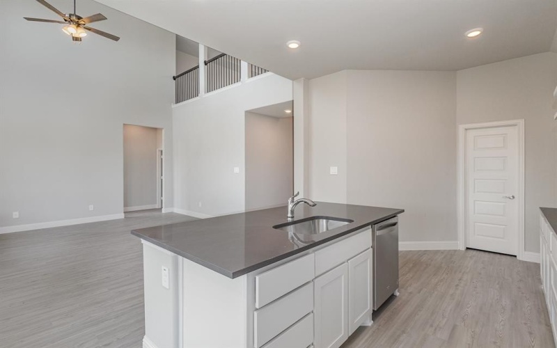 180 Crystal Lake Lane, Red Oak, TX 75154, 4 Habitaciones Habitaciones , ,3 BañosBaños,Residential,En Venta,180 Crystal Lake Lane,20777076