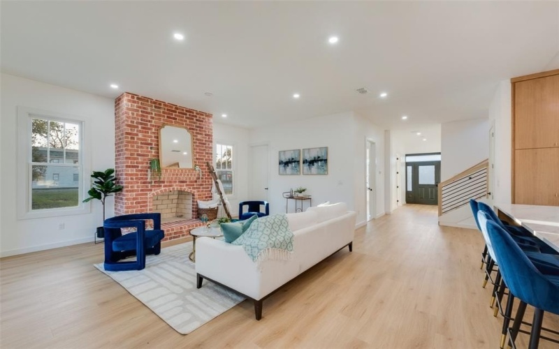 4510 Sycamore Street, Dallas, TX 75204, 4 Bedrooms Bedrooms, ,3 BathroomsBathrooms,Residential,For Sale,4510 Sycamore Street,20777200