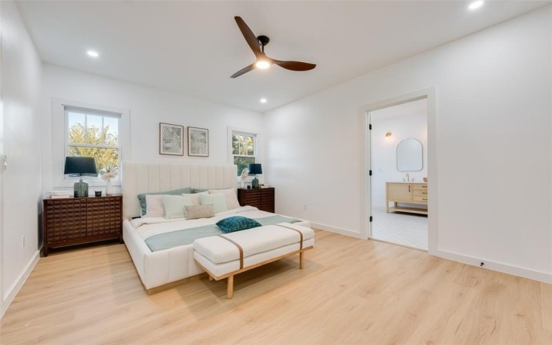 4510 Sycamore Street, Dallas, TX 75204, 4 Bedrooms Bedrooms, ,3 BathroomsBathrooms,Residential,For Sale,4510 Sycamore Street,20777200