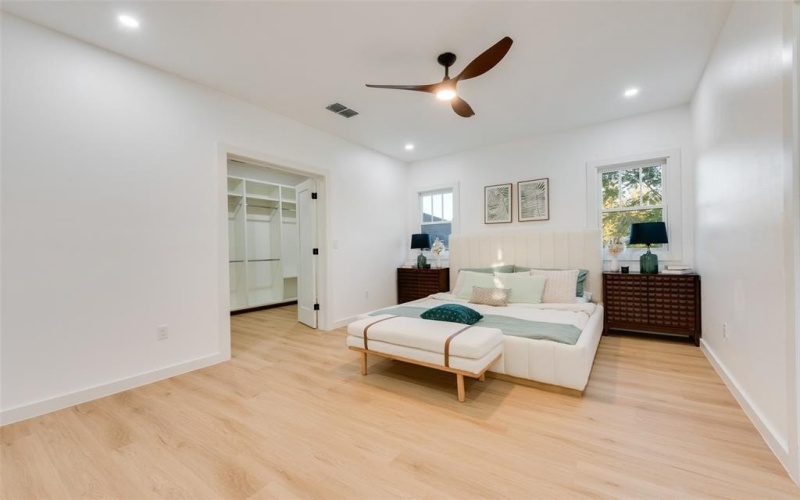 4510 Sycamore Street, Dallas, TX 75204, 4 Bedrooms Bedrooms, ,3 BathroomsBathrooms,Residential,For Sale,4510 Sycamore Street,20777200