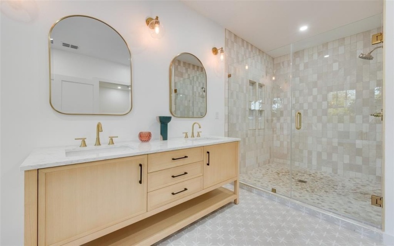 4510 Sycamore Street, Dallas, TX 75204, 4 Bedrooms Bedrooms, ,3 BathroomsBathrooms,Residential,For Sale,4510 Sycamore Street,20777200