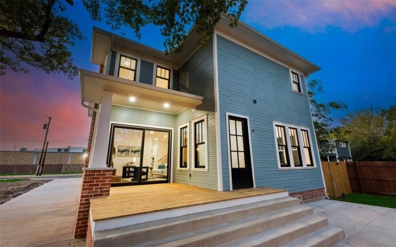 4510 Sycamore Street, Dallas, TX 75204, 4 Bedrooms Bedrooms, ,3 BathroomsBathrooms,Residential,For Sale,4510 Sycamore Street,20777200