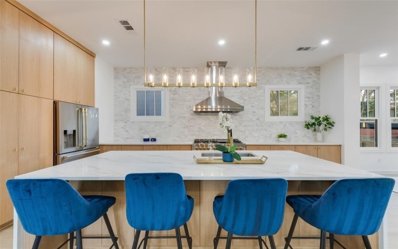 4510 Sycamore Street, Dallas, TX 75204, 4 Bedrooms Bedrooms, ,3 BathroomsBathrooms,Residential,For Sale,4510 Sycamore Street,20777200