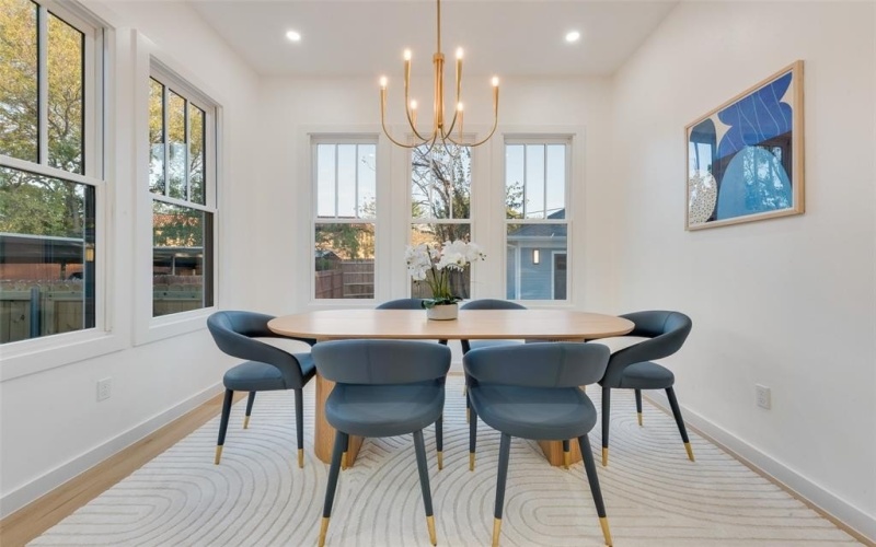 4510 Sycamore Street, Dallas, TX 75204, 4 Bedrooms Bedrooms, ,3 BathroomsBathrooms,Residential,For Sale,4510 Sycamore Street,20777200