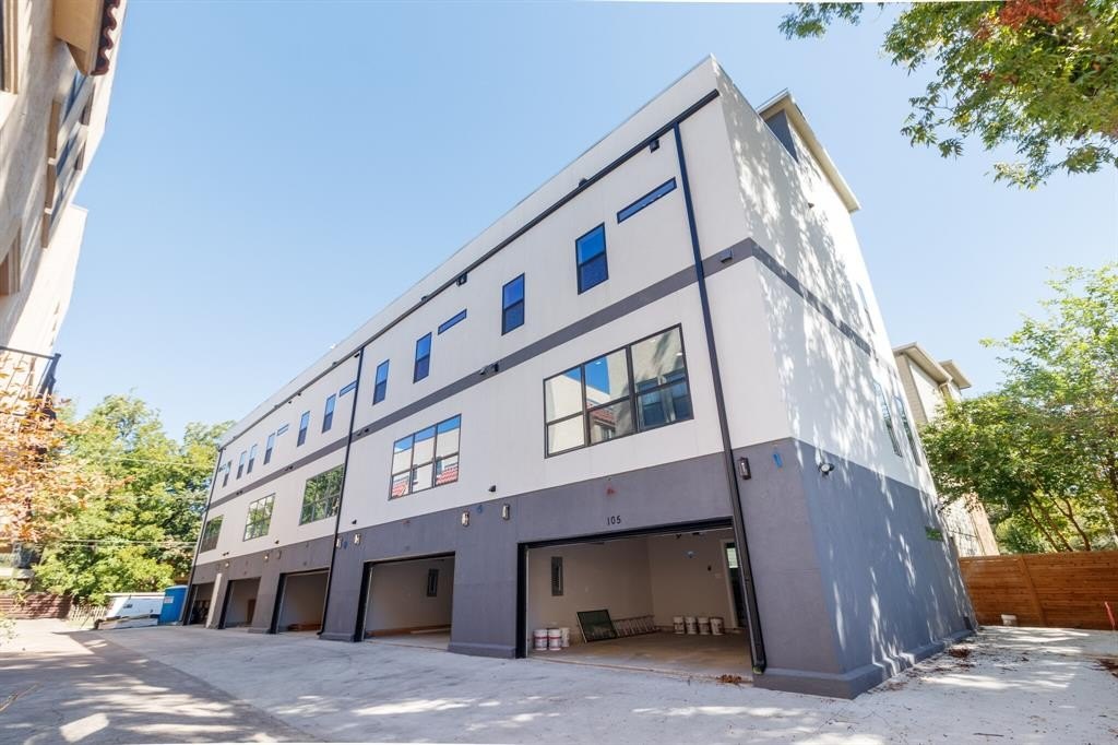 5810 Hudson Street, Dallas, TX 75206, 2 Bedrooms Bedrooms, ,2 BathroomsBathrooms,Residential Multi Family,For Sale,5810 Hudson Street,20777299