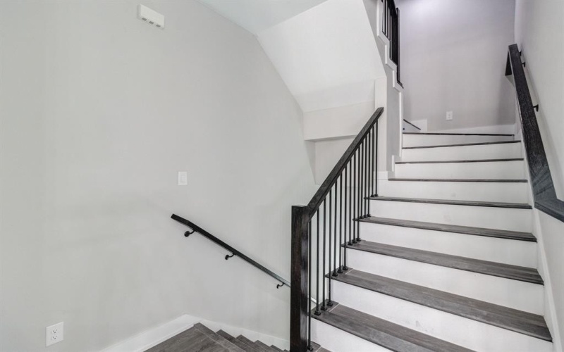 5810 Hudson Street, Dallas, TX 75206, 2 Bedrooms Bedrooms, ,2 BathroomsBathrooms,Residential Multi Family,For Sale,5810 Hudson Street,20777299