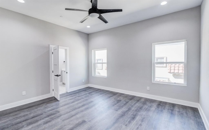 5810 Hudson Street, Dallas, TX 75206, 2 Bedrooms Bedrooms, ,2 BathroomsBathrooms,Residential Multi Family,For Sale,5810 Hudson Street,20777299