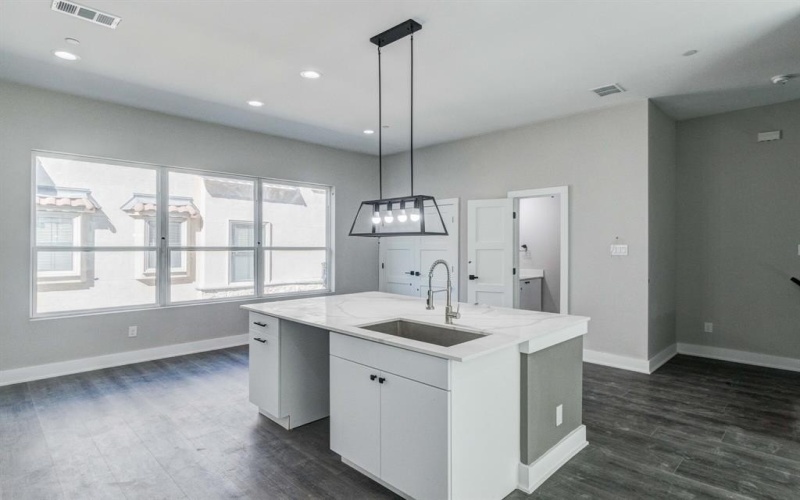 5810 Hudson Street, Dallas, TX 75206, 2 Bedrooms Bedrooms, ,2 BathroomsBathrooms,Residential Multi Family,For Sale,5810 Hudson Street,20777299