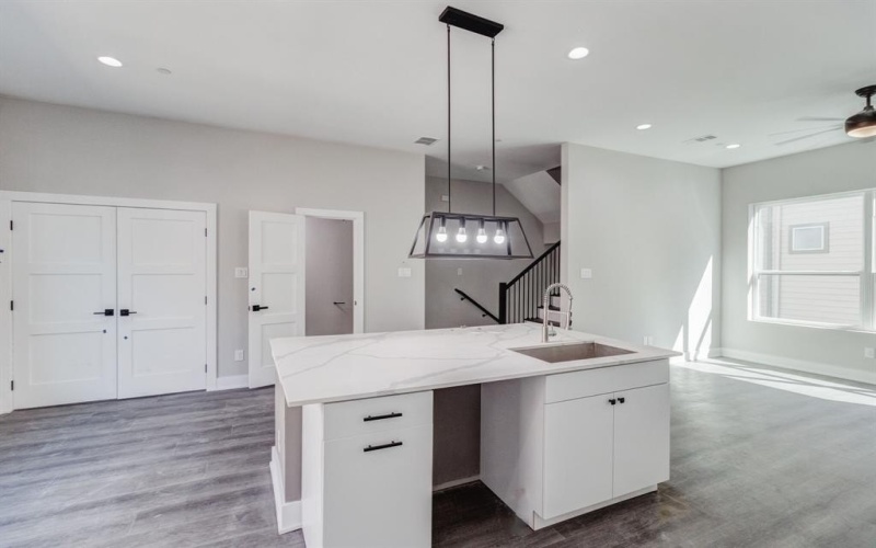 5810 Hudson Street, Dallas, TX 75206, 2 Bedrooms Bedrooms, ,2 BathroomsBathrooms,Residential Multi Family,For Sale,5810 Hudson Street,20777299