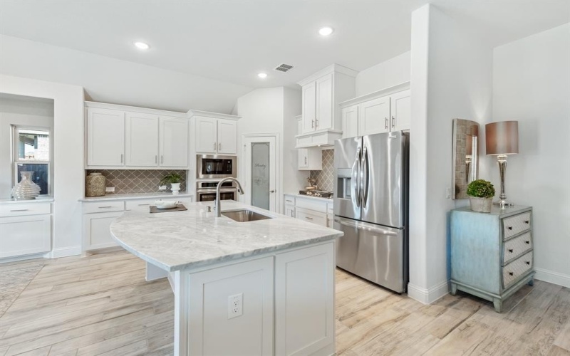 321 Richard Street, Burleson, TX 76028, 4 Habitaciones Habitaciones , ,3 BañosBaños,Residential,En Venta,321 Richard Street,20777373