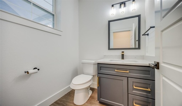430 W Munson Street, Denison, TX 75020, 3 Bedrooms Bedrooms, ,2 BathroomsBathrooms,Residential,For Sale,430 W Munson Street,20777409