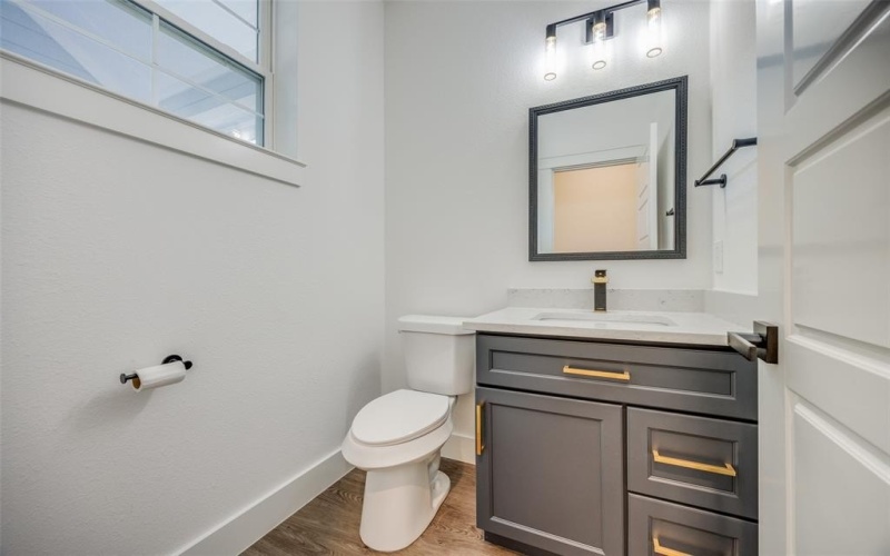 430 W Munson Street, Denison, TX 75020, 3 Bedrooms Bedrooms, ,2 BathroomsBathrooms,Residential,For Sale,430 W Munson Street,20777409