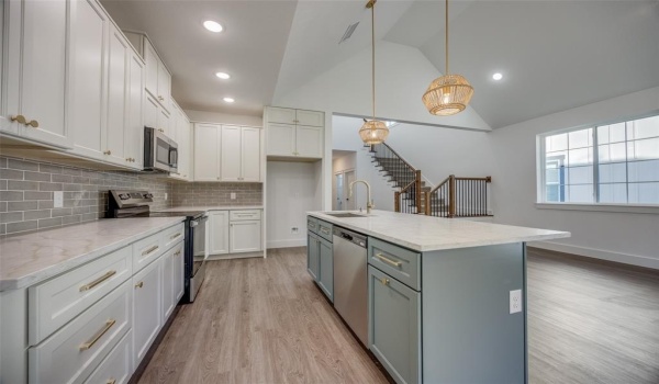 430 W Munson Street, Denison, TX 75020, 3 Bedrooms Bedrooms, ,2 BathroomsBathrooms,Residential,For Sale,430 W Munson Street,20777409