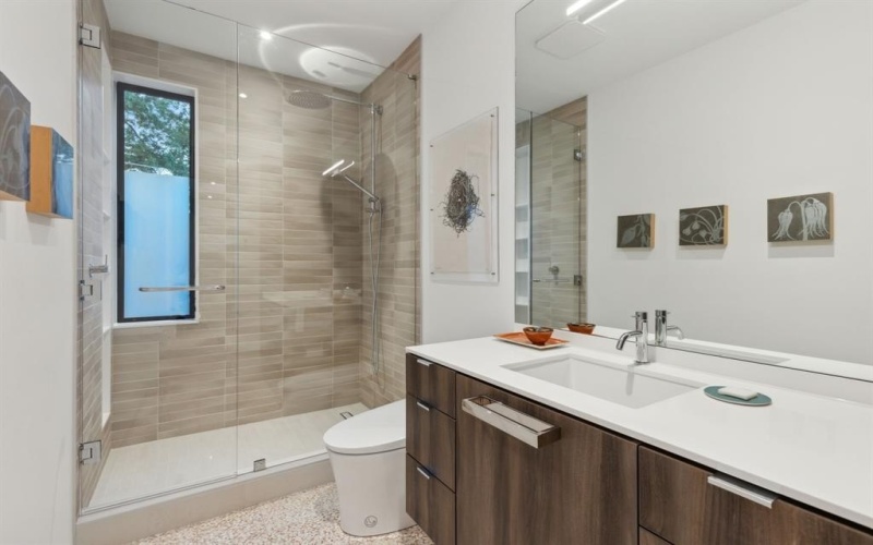5103 Vickery Boulevard, Dallas, TX 75206, 2 Bedrooms Bedrooms, ,3 BathroomsBathrooms,Residential,For Sale,5103 Vickery Boulevard,20777722