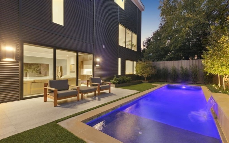 5103 Vickery Boulevard, Dallas, TX 75206, 2 Bedrooms Bedrooms, ,3 BathroomsBathrooms,Residential,For Sale,5103 Vickery Boulevard,20777722