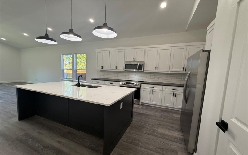 3210 Houston Street, Greenville, TX 75401, 4 Bedrooms Bedrooms, ,2 BathroomsBathrooms,Residential,For Sale,3210 Houston Street,20777878