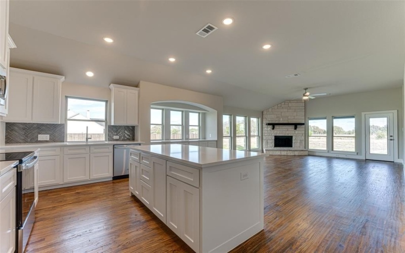3541 Meadow View Lane, Greenville, TX 75402, 4 Bedrooms Bedrooms, ,2 BathroomsBathrooms,Residential,For Sale,3541 Meadow View Lane,20784196
