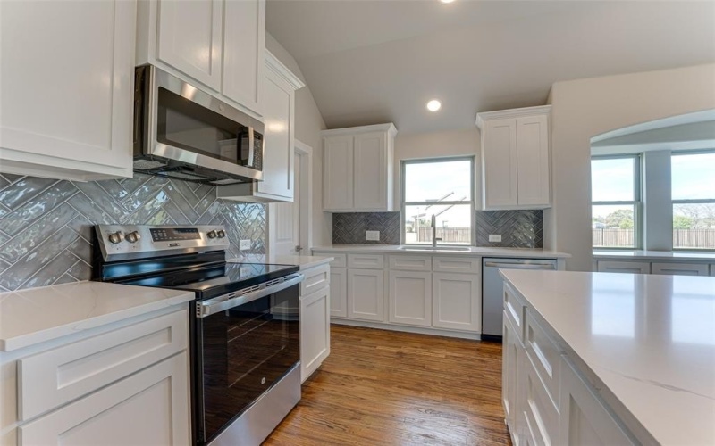 3541 Meadow View Lane, Greenville, TX 75402, 4 Bedrooms Bedrooms, ,2 BathroomsBathrooms,Residential,For Sale,3541 Meadow View Lane,20784196