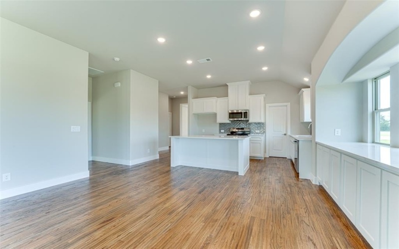 3541 Meadow View Lane, Greenville, TX 75402, 4 Bedrooms Bedrooms, ,2 BathroomsBathrooms,Residential,For Sale,3541 Meadow View Lane,20784196