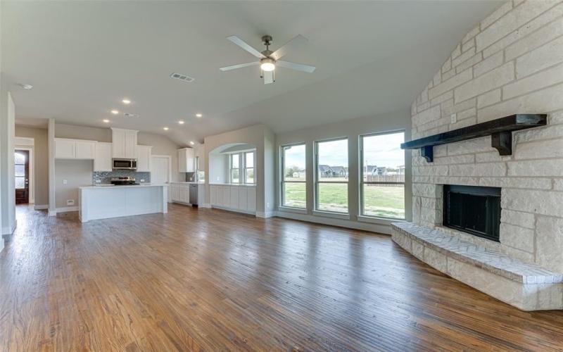 3541 Meadow View Lane, Greenville, TX 75402, 4 Bedrooms Bedrooms, ,2 BathroomsBathrooms,Residential,For Sale,3541 Meadow View Lane,20784196