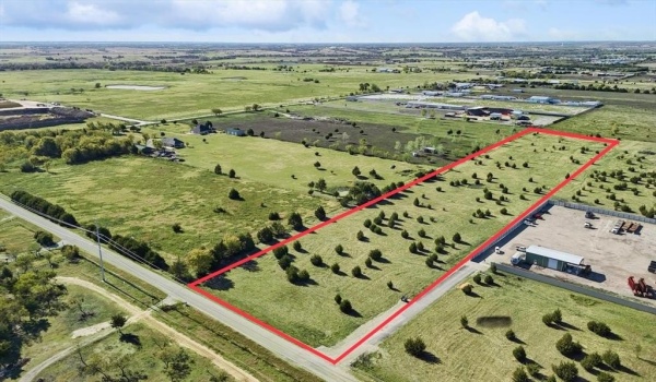 1305 Vetch Road, Ferris, TX 75125, ,Commercial Sale,En Venta,1305 Vetch Road,20784355