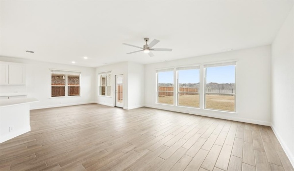9432 Pepper Grass Drive, Fort Worth, TX 76131, 4 Habitaciones Habitaciones , ,2 BañosBaños,Residential,En Venta,9432 Pepper Grass Drive,20778033