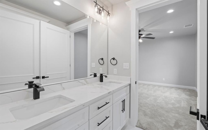 1331 Greycrest Terrace, Midlothian, TX 76065, 4 Habitaciones Habitaciones , ,3 BañosBaños,Residential,En Venta,1331 Greycrest Terrace,20784385