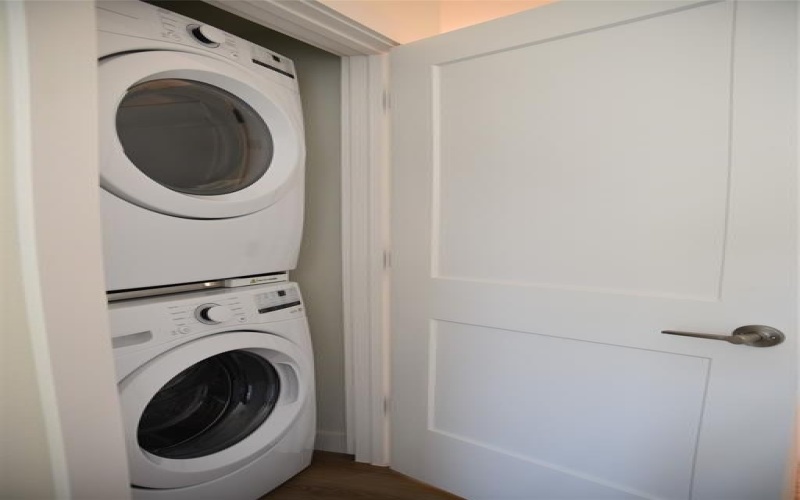 7370 Rural Avenue, Dallas, TX 75235, 1 Bedroom Bedrooms, ,1 BathroomBathrooms,Residential Lease,For Rent,7370 Rural Avenue,20784393