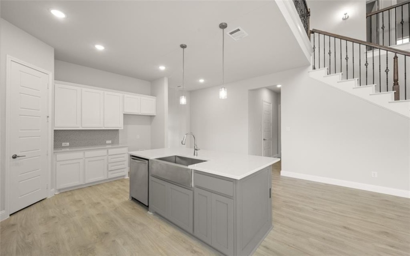 1009 Wasatch Court, Burleson, TX 76028, 5 Bedrooms Bedrooms, ,5 BathroomsBathrooms,Residential,For Sale,1009 Wasatch Court,20778177