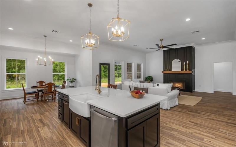 306 W Josie Lane, Haughton, LA 71037, 4 Bedrooms Bedrooms, ,3 BathroomsBathrooms,Residential,For Sale,306 W Josie Lane,20784727