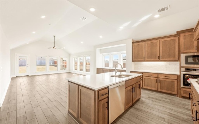 3528 Equinox Drive, Crandall, TX 75114, 4 Bedrooms Bedrooms, ,3 BathroomsBathrooms,Residential,For Sale,3528 Equinox Drive,20778383