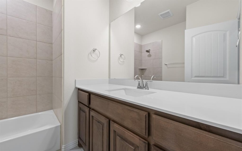 135 Llanos Drive, Decatur, TX 76234, 4 Bedrooms Bedrooms, ,3 BathroomsBathrooms,Residential,For Sale,135 Llanos Drive,20784934