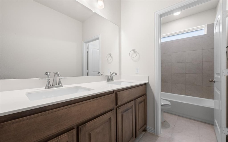 135 Llanos Drive, Decatur, TX 76234, 4 Bedrooms Bedrooms, ,3 BathroomsBathrooms,Residential,For Sale,135 Llanos Drive,20784934