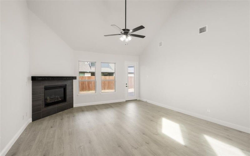 1012 Catskill Court, Burleson, TX 76028, 4 Habitaciones Habitaciones , ,3 BañosBaños,Residential,En Venta,1012 Catskill Court,20778417