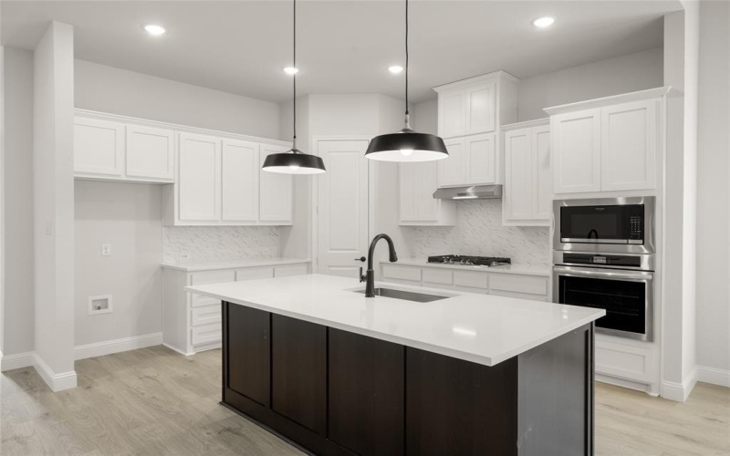 1012 Catskill Court, Burleson, TX 76028, 4 Habitaciones Habitaciones , ,3 BañosBaños,Residential,En Venta,1012 Catskill Court,20778417