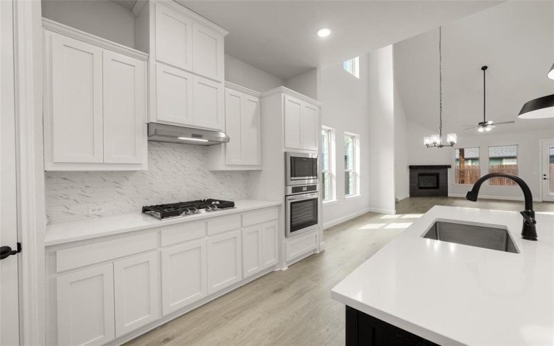 1012 Catskill Court, Burleson, TX 76028, 4 Habitaciones Habitaciones , ,3 BañosBaños,Residential,En Venta,1012 Catskill Court,20778417
