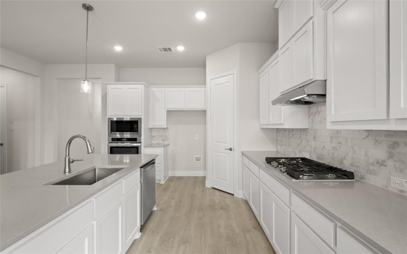 265 Allegheny Drive, Burleson, TX 76028, 4 Habitaciones Habitaciones , ,3 BañosBaños,Residential,En Venta,265 Allegheny Drive,20778567
