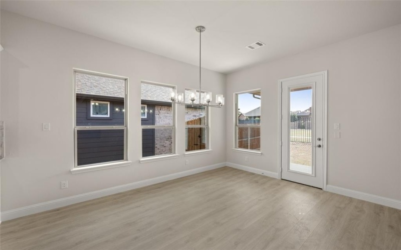 265 Allegheny Drive, Burleson, TX 76028, 4 Habitaciones Habitaciones , ,3 BañosBaños,Residential,En Venta,265 Allegheny Drive,20778567