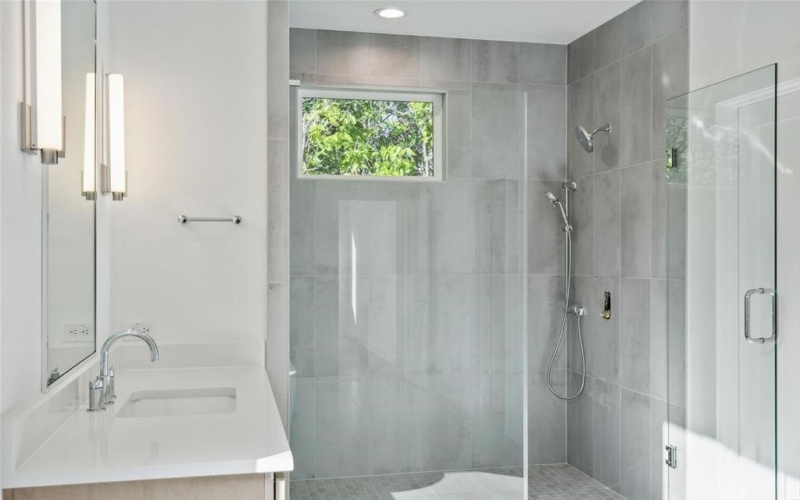 4916 Wateka Drive, Dallas, TX 75209, 5 Bedrooms Bedrooms, ,5 BathroomsBathrooms,Residential,For Sale,4916 Wateka Drive,20778601