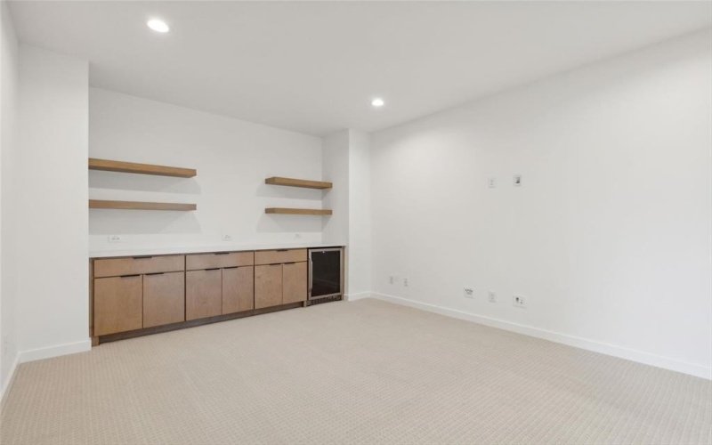 4916 Wateka Drive, Dallas, TX 75209, 5 Bedrooms Bedrooms, ,5 BathroomsBathrooms,Residential,For Sale,4916 Wateka Drive,20778601