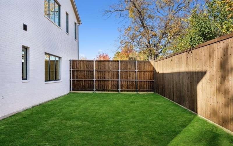 4916 Wateka Drive, Dallas, TX 75209, 5 Bedrooms Bedrooms, ,5 BathroomsBathrooms,Residential,For Sale,4916 Wateka Drive,20778601