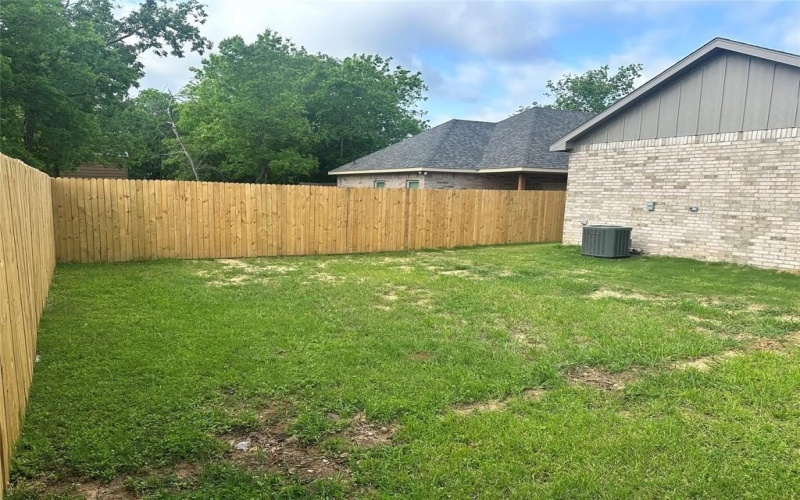 316 Elmo Street, Cleburne, TX 76031, 3 Bedrooms Bedrooms, ,2 BathroomsBathrooms,Residential,For Sale,316 Elmo Street,20779245